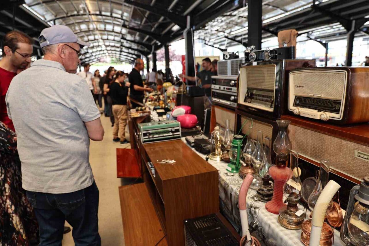 Talas’ta her ay düzenlenen Antika Pazarı 9 Kasım Pazar günü