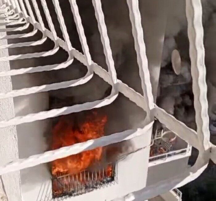 Adana’nın Yurt Mahallesi'nde 11 katlı bir apartmanın 6. katında sabah