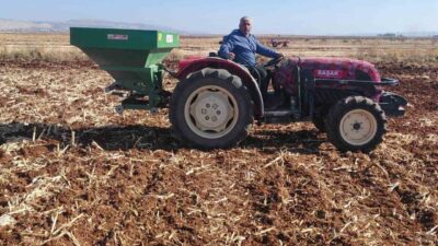 Gaziantep'in Araban ilçesinde bu yıl kuraklık nedeniyle buğday ekimi iki
