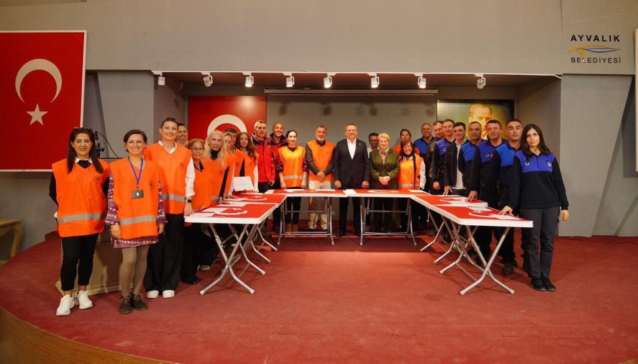 Ayvalık'ta düzenlenen 38 saatlik Arama Kurtarma ve Temel İlk Yardım