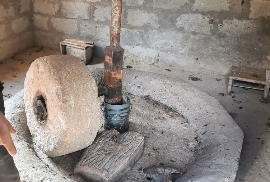 Artvin'in Ardanuç ilçesindeki Torbalı köyünde yer alan 80 yıllık su