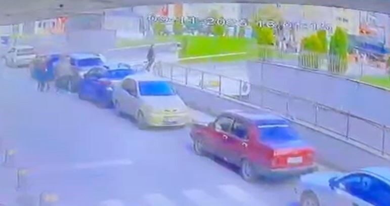 İstanbul Arnavutköy'de 13 yaşındaki Orkun Södek, parkta bisiklet sürerken gasp