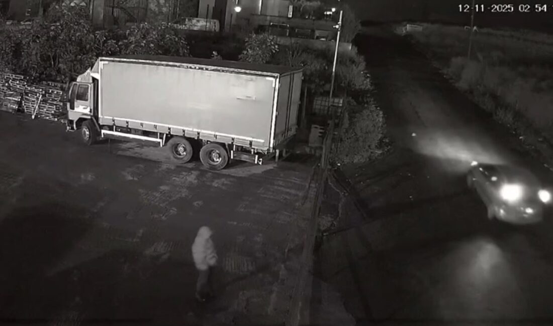 İstanbul Arnavutköy’deki bir plastik fabrikasına, borç tahsilatı yapamayan kişilerin kiraladığı