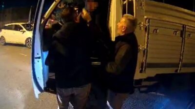 İstanbul Arnavutköy'de bir trafikte tartışma, kamyonet şoförü Y.D.'nin motosiklet sürücüsüne