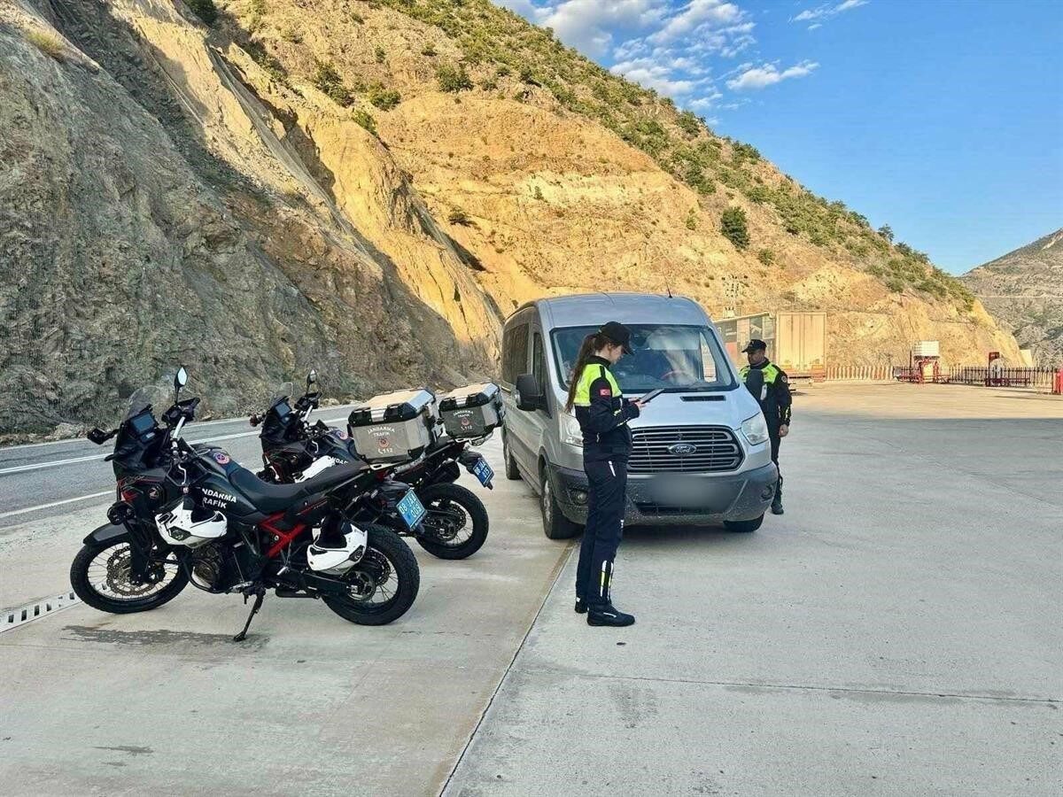 Artvin İl Jandarma Komutanlığı, Ekim 2025 boyunca trafik güvenliğini artırmak