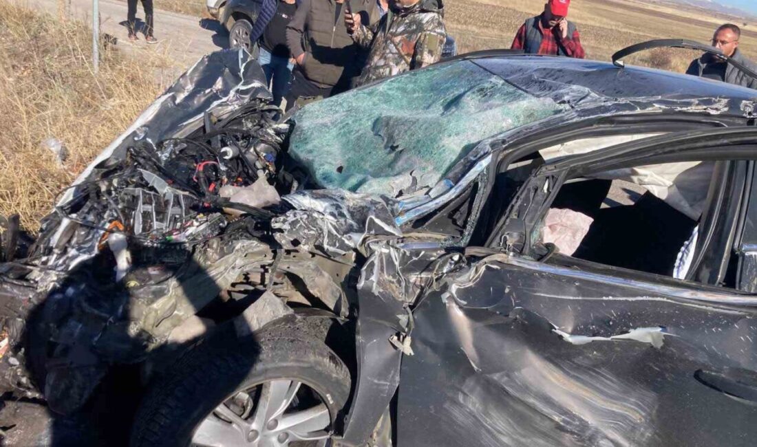 Aşkale’de Trafik Kazası: İki Yaralı, Araştırmalar Başlatıldı Erzurum'un Aşkale ilçesinde meydana gelen trafik kazasında, Hasan Tarduş'un kullandığı