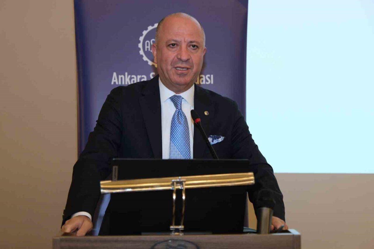 Ankara Sanayi Odası Başkanı Seyit Ardıç, düzenlenen 24 Kasım Öğretmenler