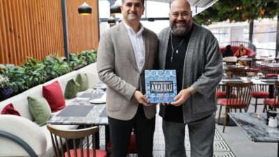 Ataşehir Belediye Başkanı Onursal Adıgüzel, somer Sivrioğlu’nu Ata Teras’ta ağırladı.