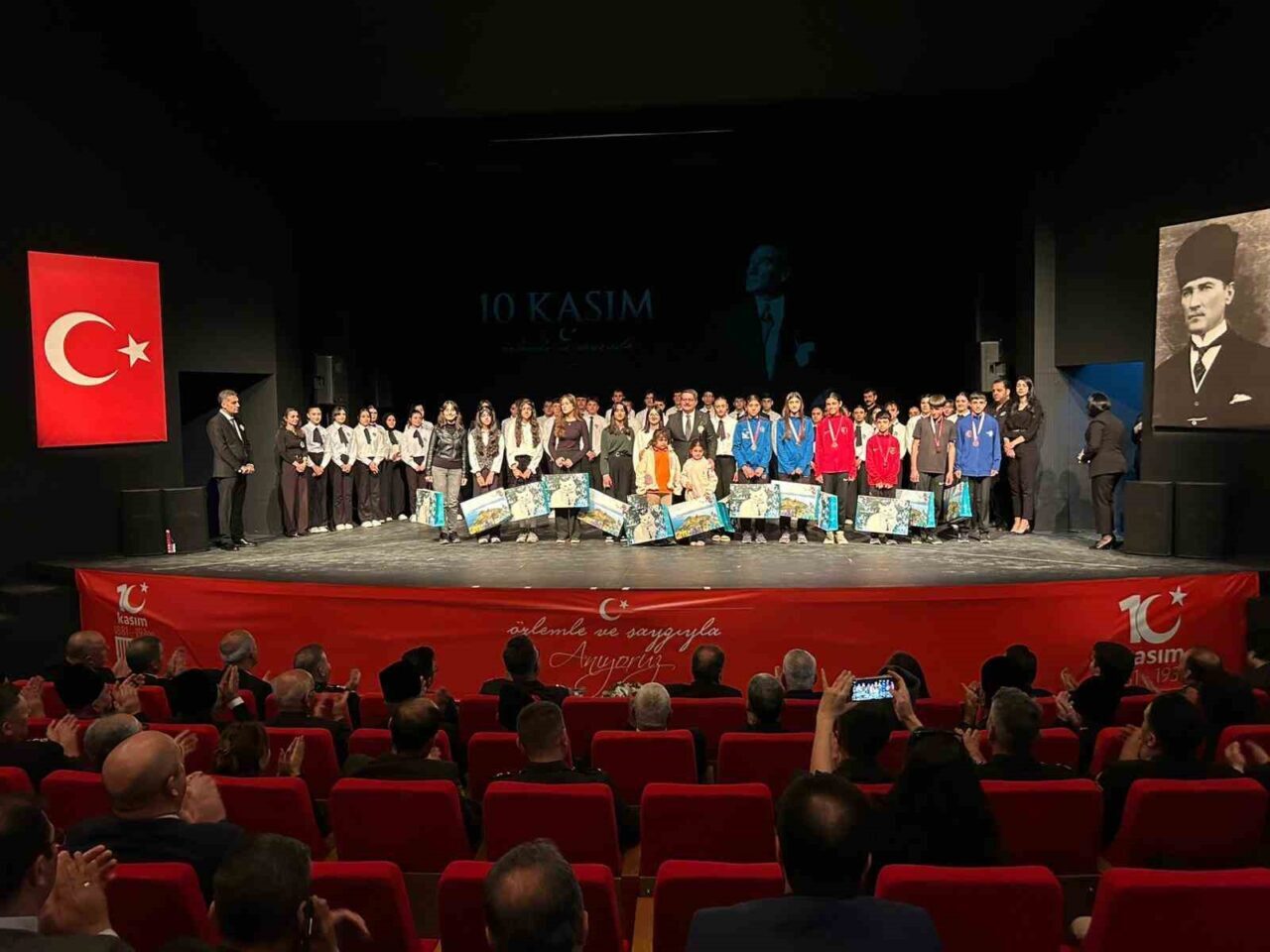 Van, Bitlis ve Hakkari’de 10 Kasım Atatürk’ü Anma Günü kapsamında