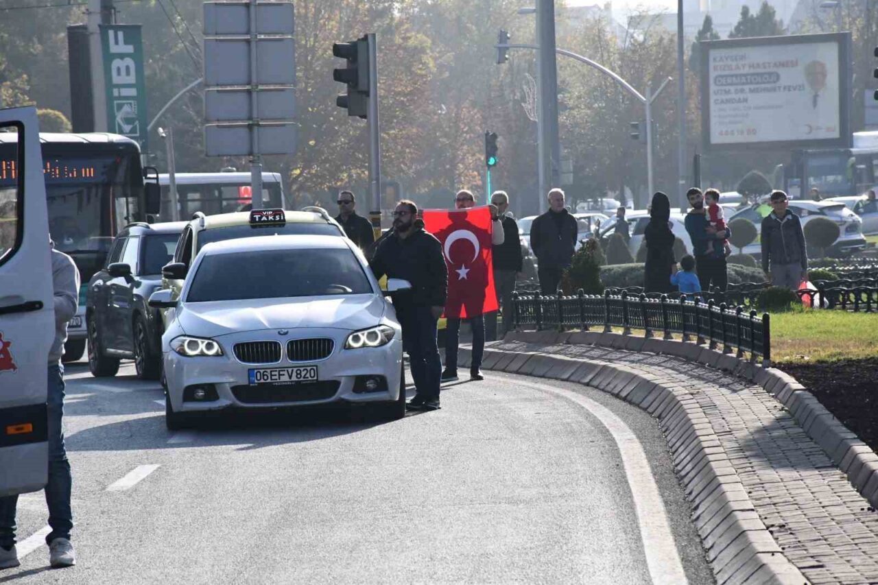 Mustafa Kemal Atatürk, ölümünün 87. yıldönümünde Kayseri'de anıldı. Anma törenine