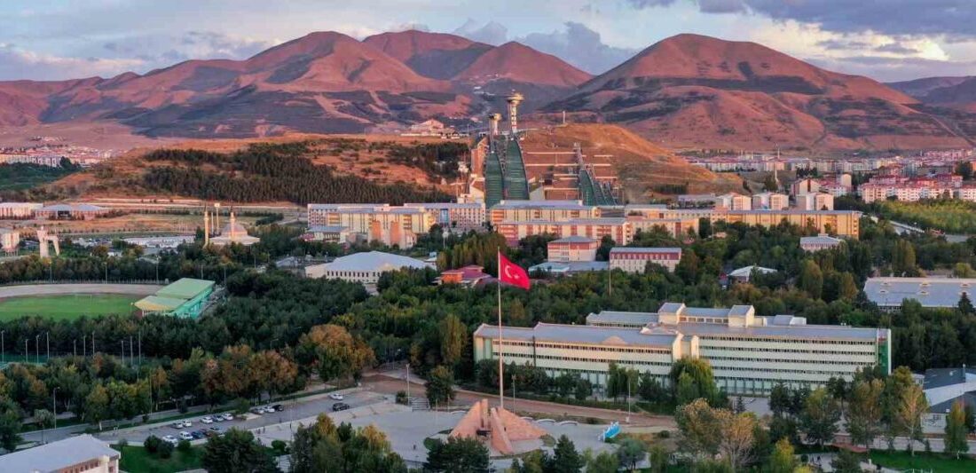 Atatürk Üniversitesi, Times Higher Education'ın 2026 Disiplinlerarası Bilim Sıralaması'nda 159.