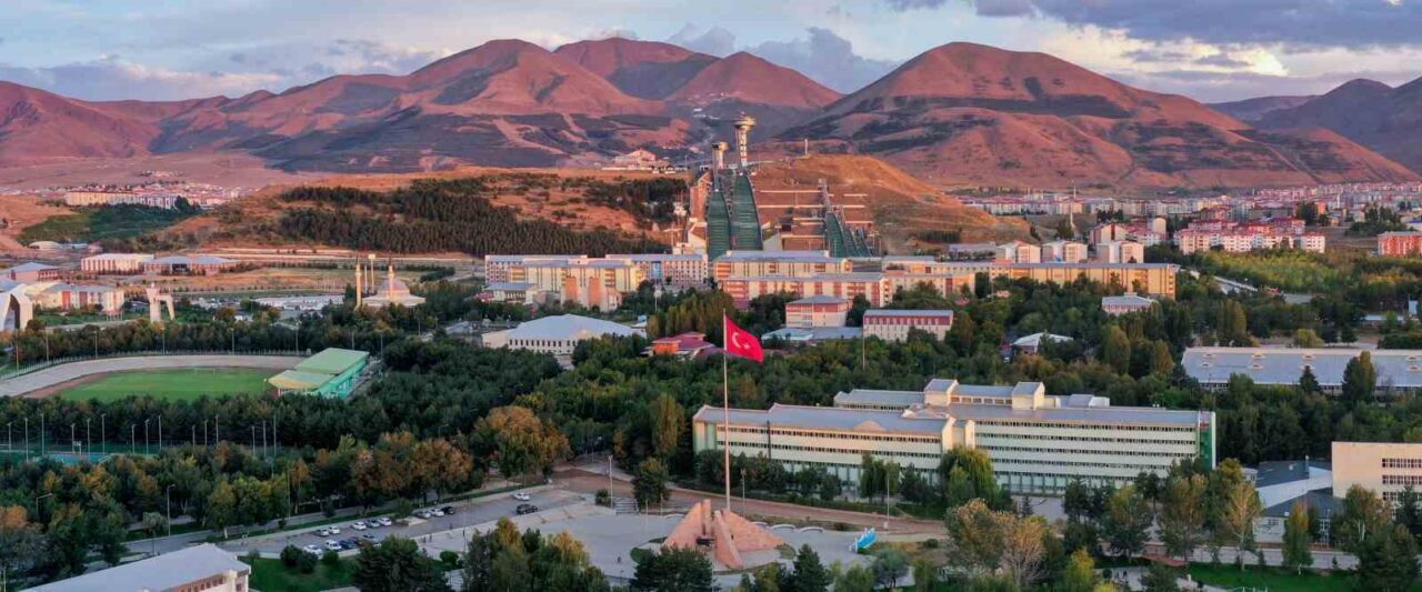 Atatürk Üniversitesi, Times Higher Education'ın 2026 Disiplinlerarası Bilim Sıralaması'nda dünya