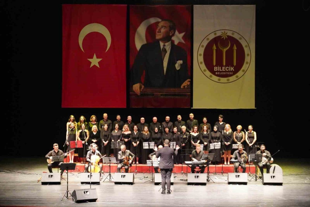 Bilecik’te 10 Kasım Anma programında, Atatürk’ün sevdiği şarkılar, Sanat Akademisi