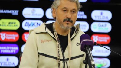 Eyüpspor'un Yardımcı Antrenörü Atila Gerin, Gaziantep Futbol Kulübü'nü 2-1 yenerek