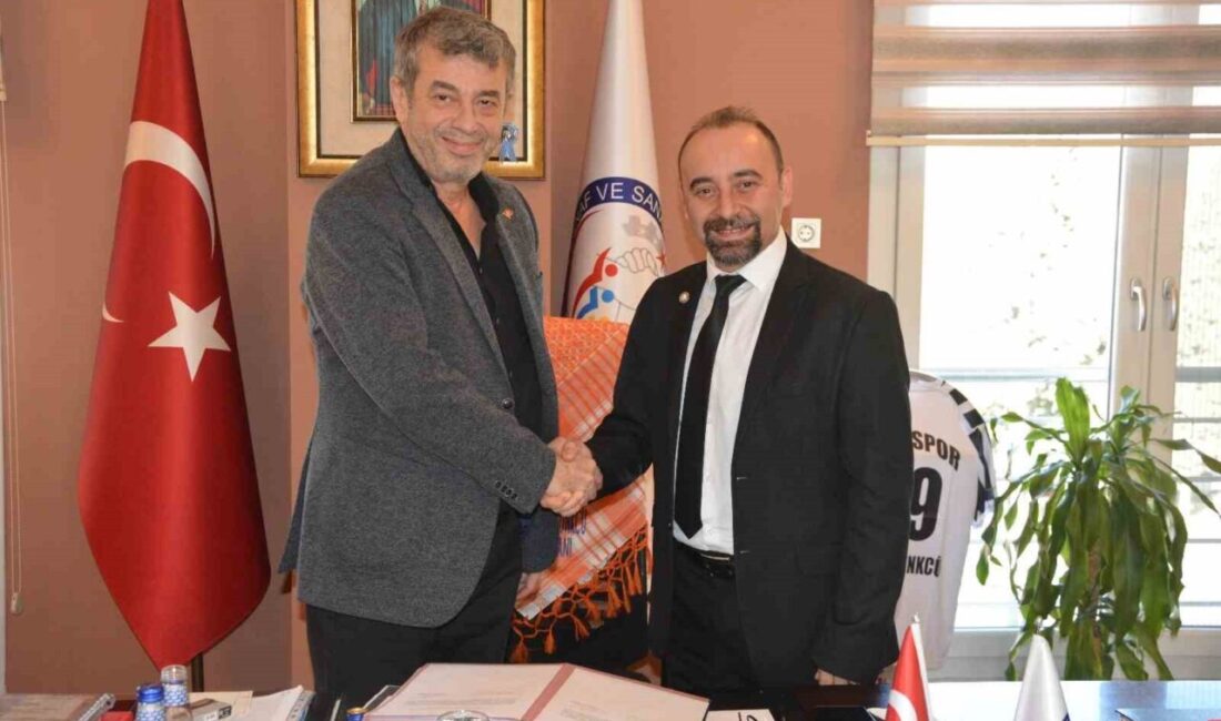 Aydın Esnaf ve Sanatkarlar Odası’ndan Üyelerine Özel Eğitim İndirimi Protokolü İmzalandı Aydın Esnaf ve Sanatkarlar Odaları Birliği (AYESOB), üyeleri için özel