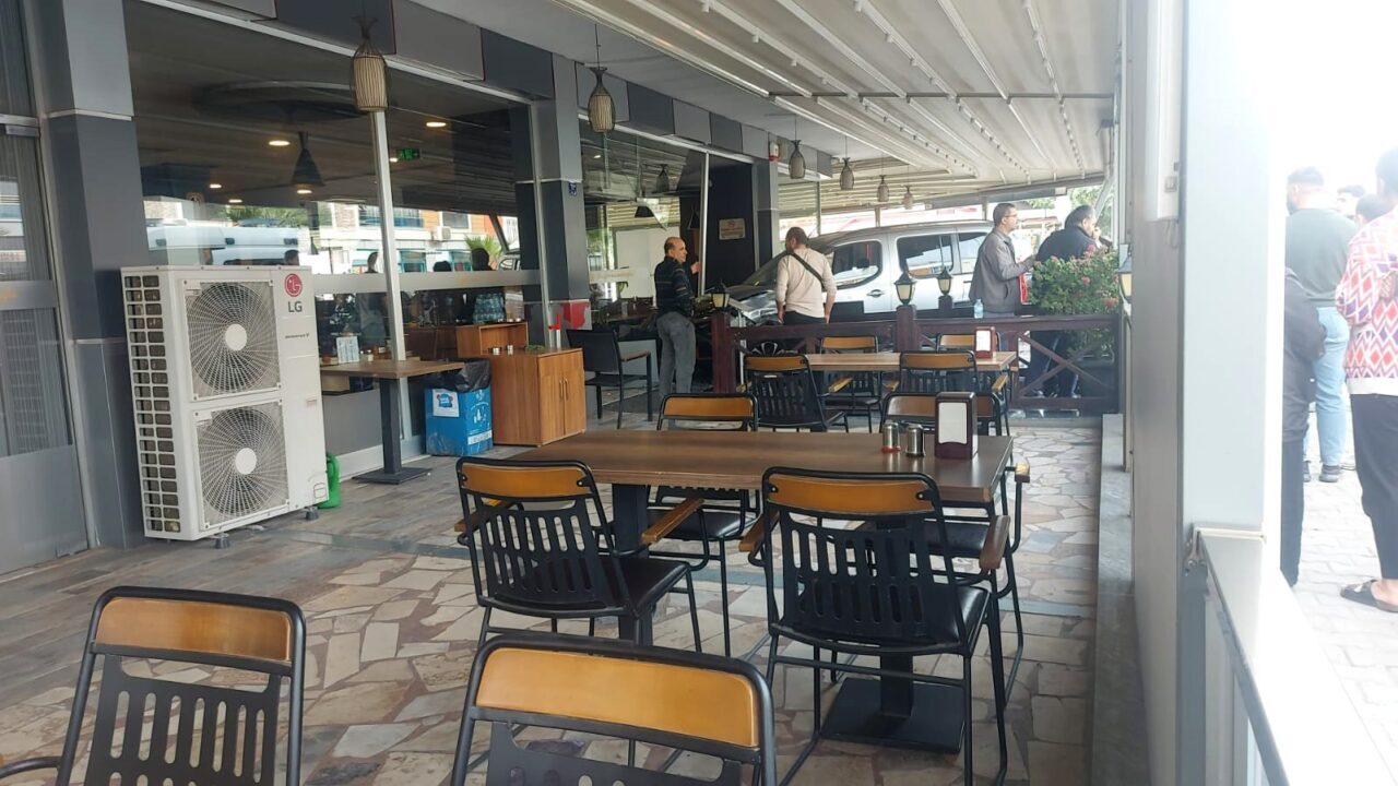 Aydın'ın Efeler ilçesinde 15 yaşındaki bir çocuğun kullandığı ticari araç,