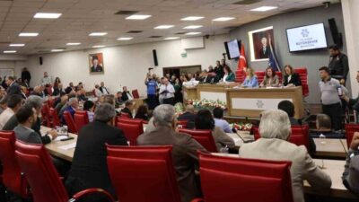 Aydın Büyükşehir Belediye Meclisi, aylar sonra olaysız bir oturum gerçekleştirdi.