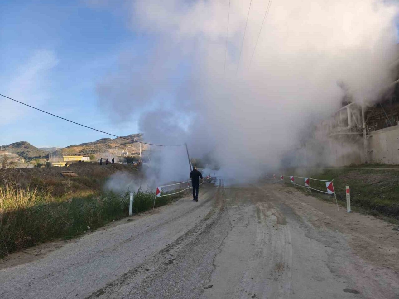 Aydın'ın Germencik ilçesinde jeotermal santralinde meydana gelen boru patlaması sonrası,