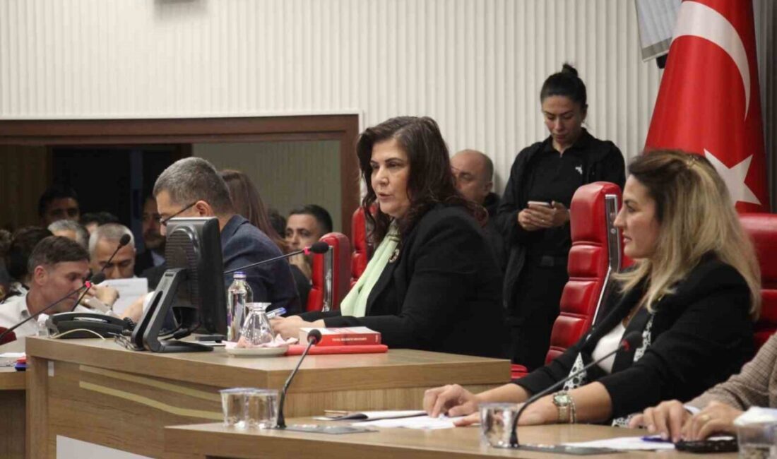 Aydın Büyükşehir Belediye Başkanı Özlem Çerçioğlu, ASKİ Genel Kurulu'nda CHP