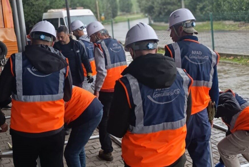 Aydın Gönüllü Arama Kurtarma Ekibi, Afetlere Karşı Hazırlık Eğitimlerini Sürdürüyor Aydın İl Afet ve Acil Durum Müdürlüğü'ne bağlı gönüllü arama