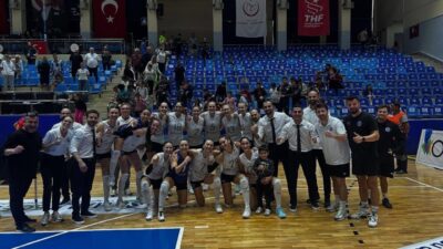 Aydın Büyükşehir Belediyespor, Fenerbahçe ile oynayacağı karşılaşmanın biletlerini yarım saat