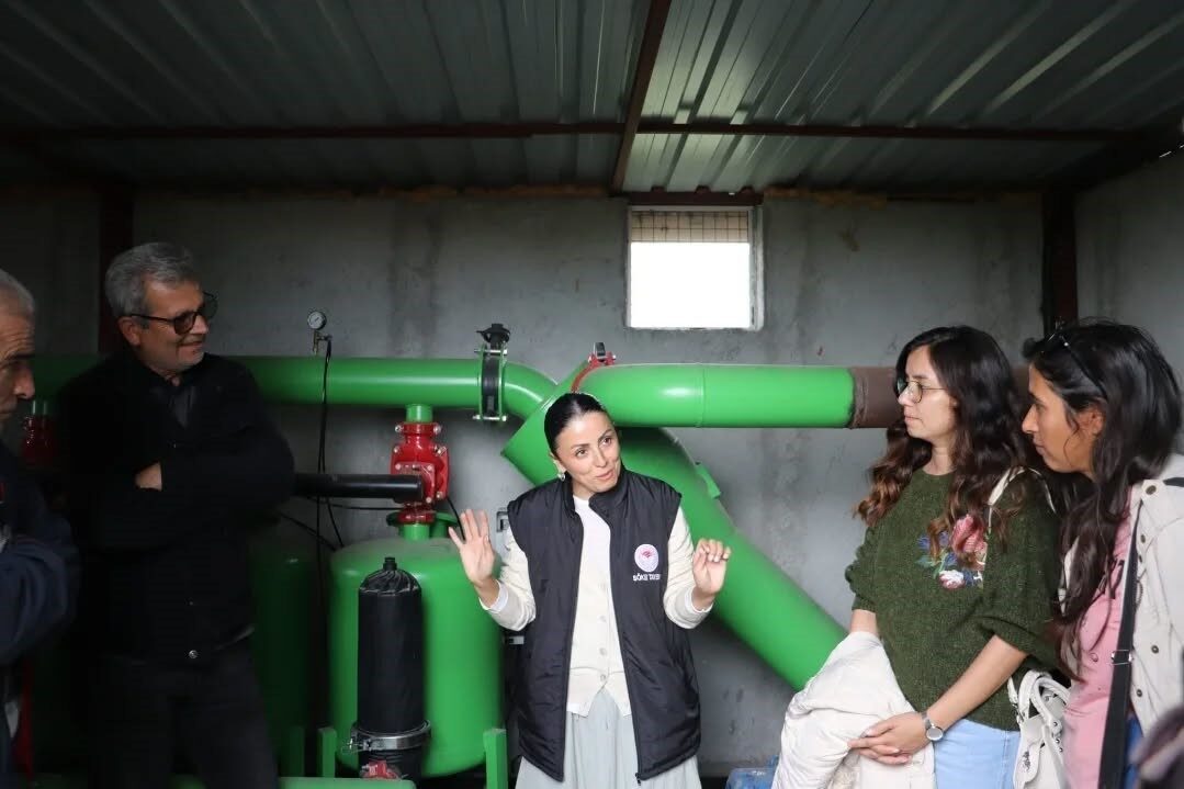 Aydın'ın Efeler ve Koçarlı ilçelerindeki çiftçilere, iklim değişikliği ve sulama