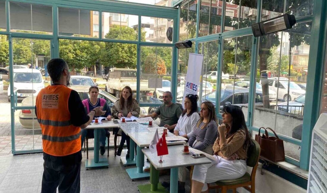 Aydın Ticaret Odası’nın Barista Eğitimi Tamamlandı, 6 Katılımcı Sertifika Aldı Aydın Ticaret Odası (AYTO) tarafından düzenlenen barista eğitimi başarıyla sona