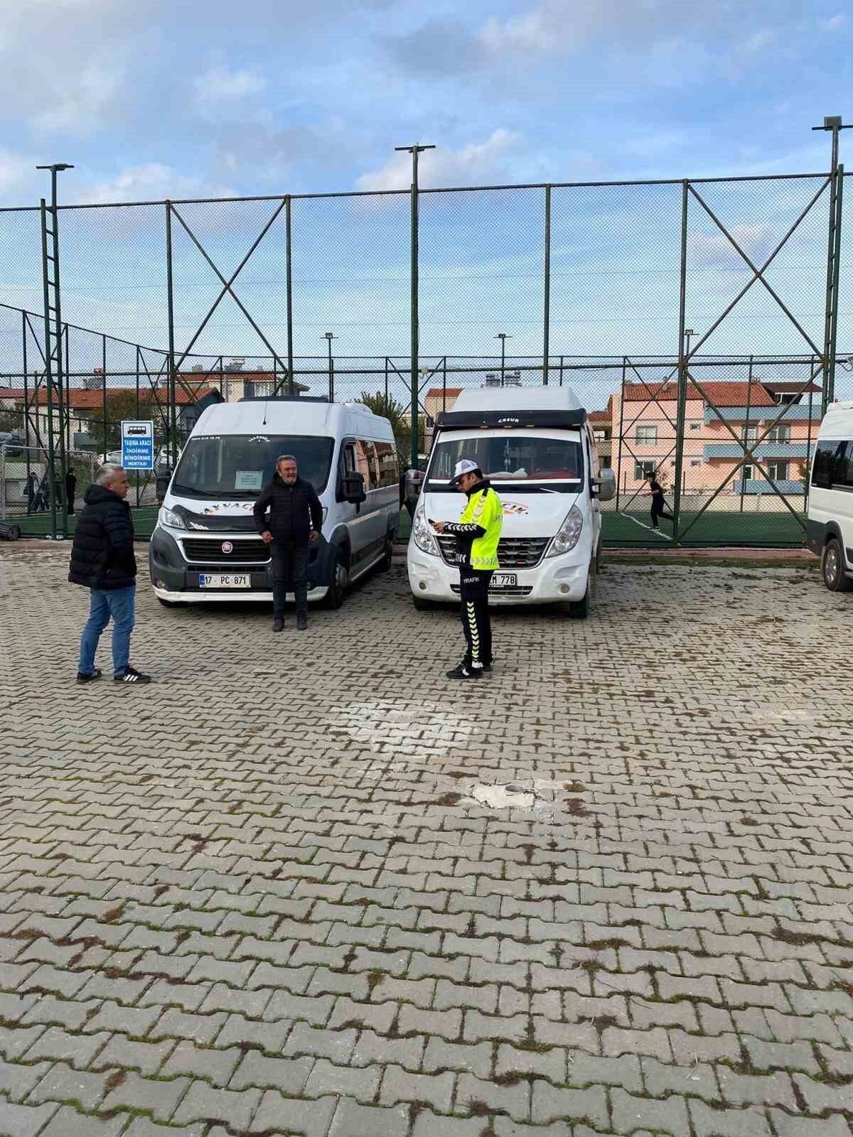 Ayvacık Kaymakamlığı ve İlçe Emniyet Müdürlüğü tarafından, okul çevreleri ve