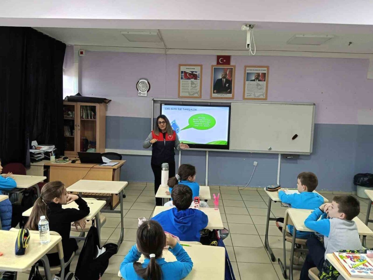 Kırklareli'nin Babaeski ilçesinde ilkokul öğrencilerine su verimliliği, gıda israfı ve