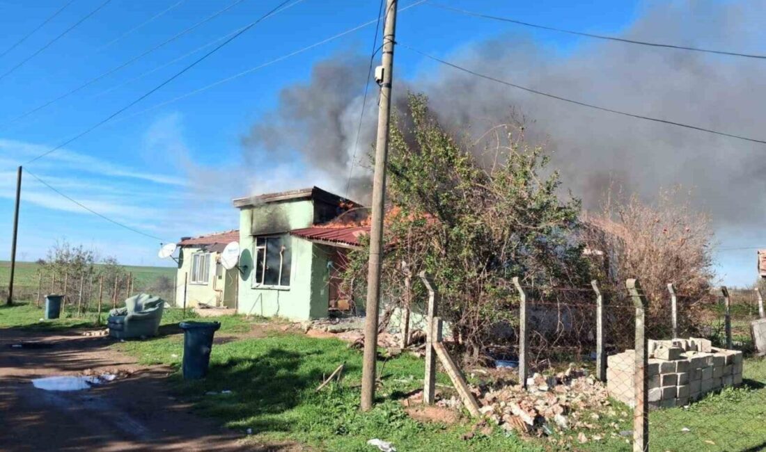 Kırklareli’nin Babaeski ilçesindeki Kurtuluş Mahallesi'nde bir evde çıkan yangın, çevredeki