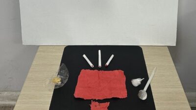 Samsun'un Bafra ilçesinde narkotik ekipleri, F.A. (45) ve A.M. (24)