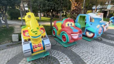 Bağcılar'daki Plevne Parkı'nda 4 çocuk elektrik akımına kapıldı. Olayın ardından