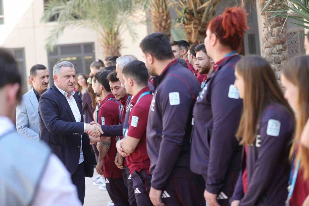 Gençlik ve Spor Bakanı Osman Aşkın Bak, Suudi Arabistan'ın Riyad