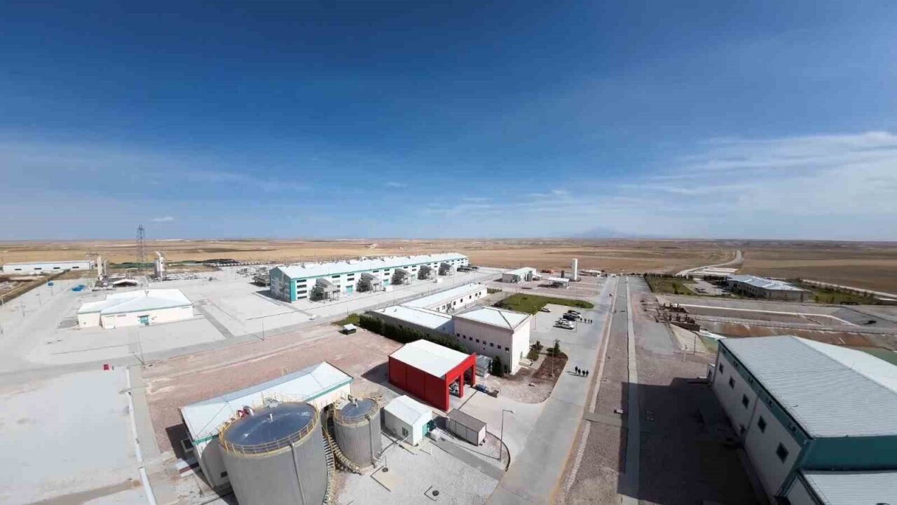 Enerji ve Tabii Kaynaklar Bakanı Alparslan Bayraktar, doğal gaz depolama