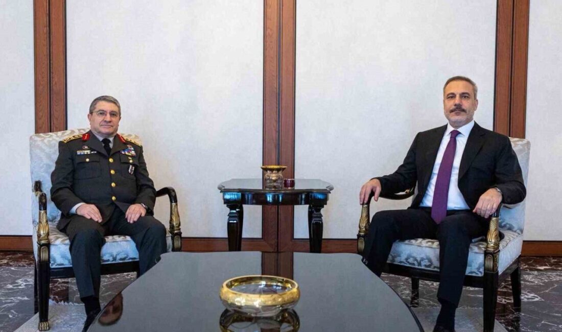 Dışişleri Bakanı Hakan Fidan, Bakanlıkta Genelkurmay Başkanı Orgeneral Selçuk Bayraktaroğlu