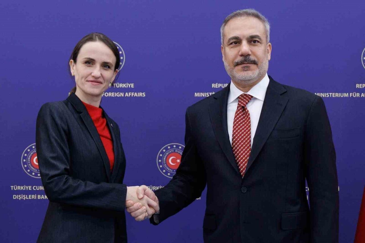 Dışişleri Bakanı Hakan Fidan, Ankara'da Romanya'nın Dışişleri Bakanı Oana Toiu