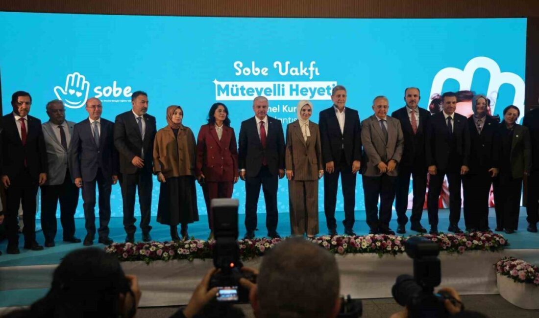 Aile ve Sosyal Hizmetler Bakanı Mahinur Özdemir Göktaş, Konya'da katıldığı