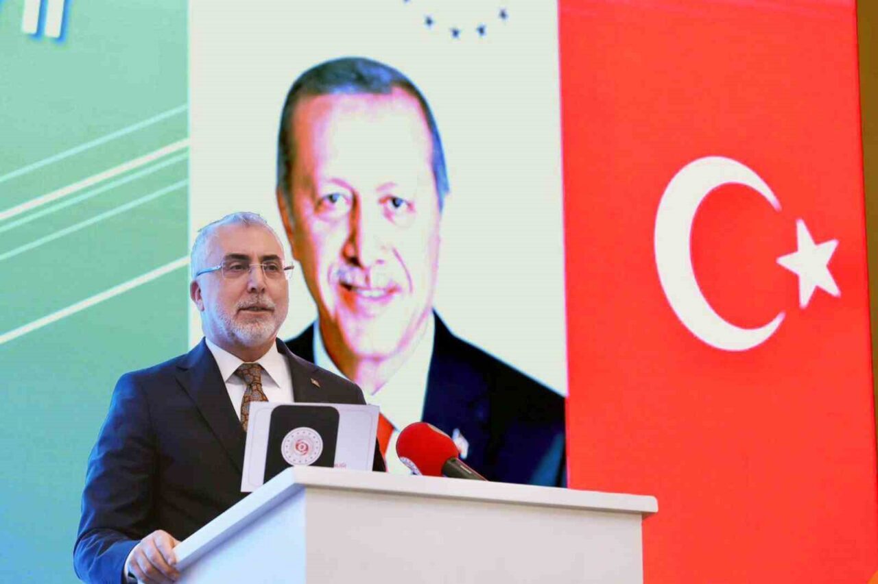 Çalışma ve Sosyal Güvenlik Bakanı Vedat Işıkhan, TÜHİS’in 34. Genel