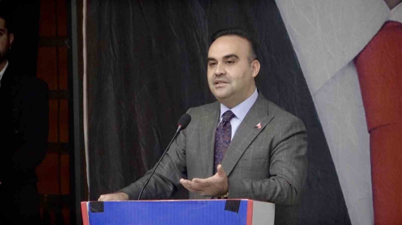 Sanayi ve Teknoloji Bakanı Mehmet Fatih Kacır, Ağrı'da yaptığı açıklamalarda