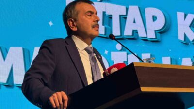 Milli Eğitim Bakanı Yusuf Tekin, Mardin'de düzenlenen Kitap Kurdu Yarışması