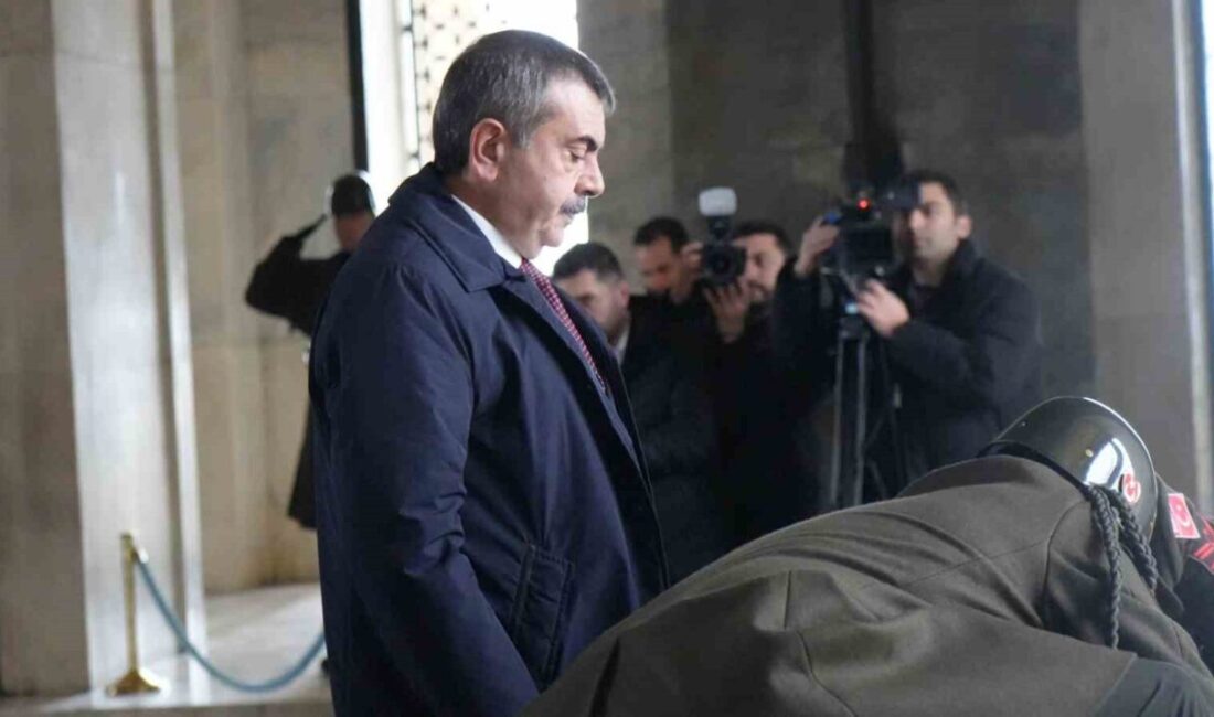 Milli Eğitim Bakanı Yusuf Tekin, 24 Kasım Öğretmenler Günü'nde öğretmenlerle