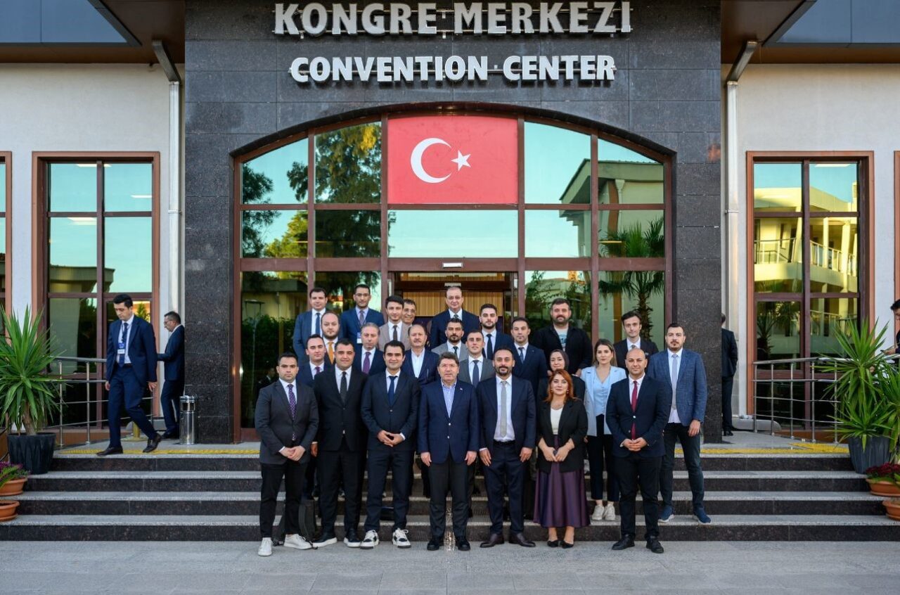 Adalet Bakanı Yılmaz Tunç, terör örgütlerinin silah bırakması konusunda pazarlık