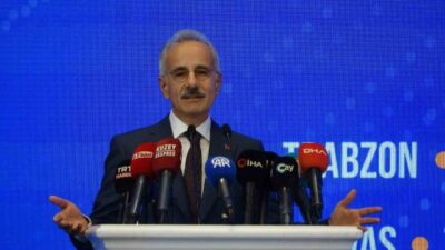 Ulaştırma ve Altyapı Bakanı Abdulkadir Uraloğlu, Trabzon'da yaptığı konuşmada İstanbul