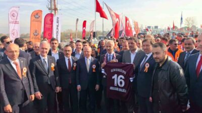 Bursa'nın İnegöl ilçesinde kazaların sık yaşandığı Ağaç İşleri Kavşağı'na inşa