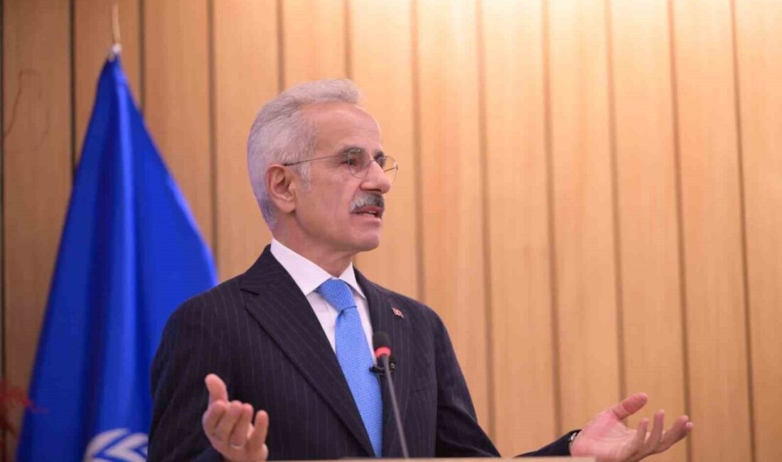 Ulaştırma ve Altyapı Bakanı Abdulkadir Uraloğlu, Türkiye'nin 139 ülkenin desteğiyle