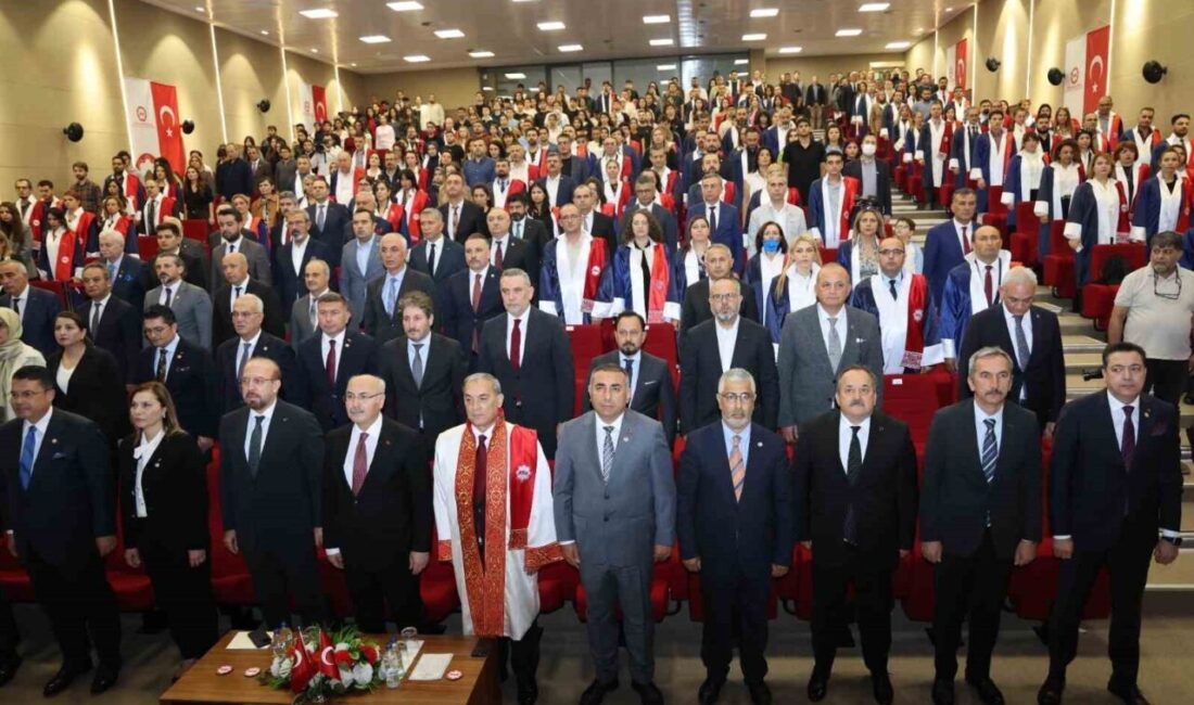 Adana Alparslan Türkeş Bilim ve Teknoloji Üniversitesi’nin açılışında konuşan Bakan