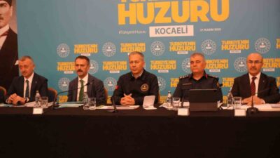 İçişleri Bakanı Ali Yerlikaya, Kocaeli'deki güvenlik toplantısında, 688 bin personelle