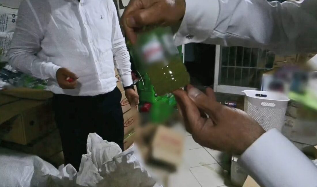 Tarım ve Orman Bakanı İbrahim Yumaklı, İzmir'de sağlıksız koşullarda depolanan