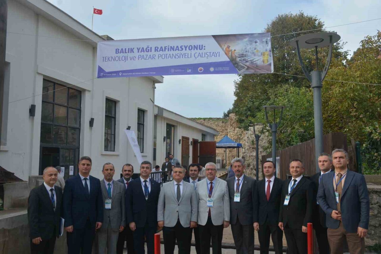 Sinop'ta düzenlenen "Balık Yağı Rafinasyonu: Teknoloji ve Pazar Potansiyeli Çalıştayı"