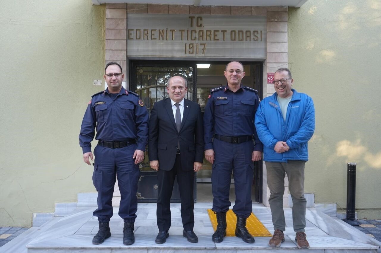Balıkesir İl Jandarma Komutanı Jandarma Albay Murat Özer ve Edremit